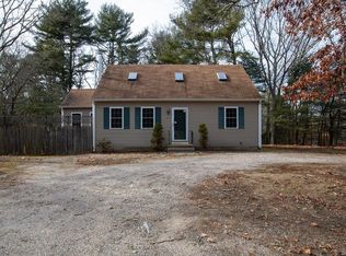 4 Tarpon Ln, Charlestown, RI 02813