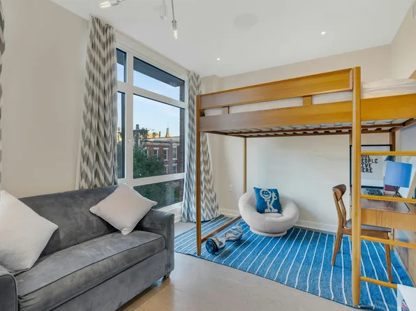 316 Park Avenue image 18 of 47