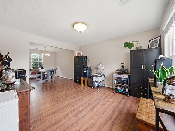 4th image of 316 Turkey Beard Ct