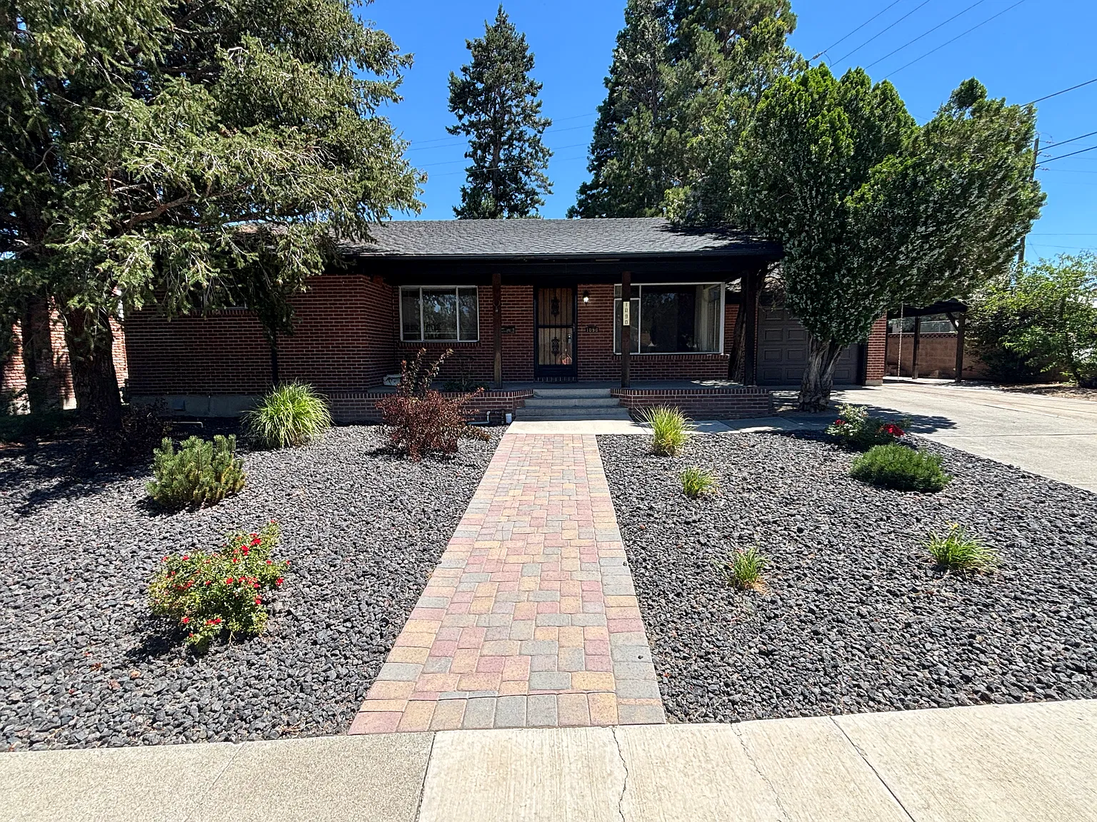 3 bed, 1842 sqft, $3,000 — Photo 1