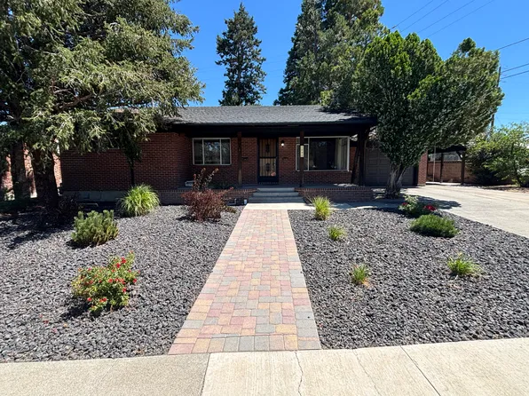 1090 Robin St, Reno, NV 89509
