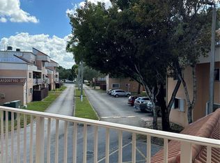 14907 SW 80th St APT 201, Miami, FL 33193