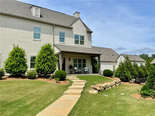 2276 Pam Cir, Auburn, AL 36832