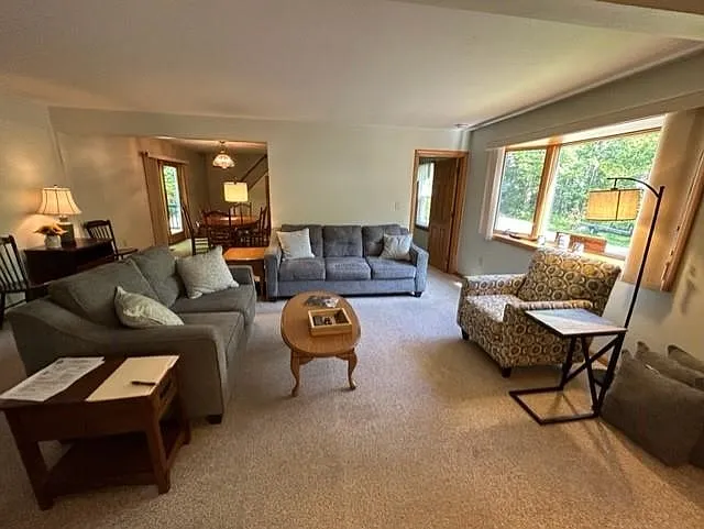 3 bed, 3.0 bath, 1720 sqft, $1,850 — Photo 4