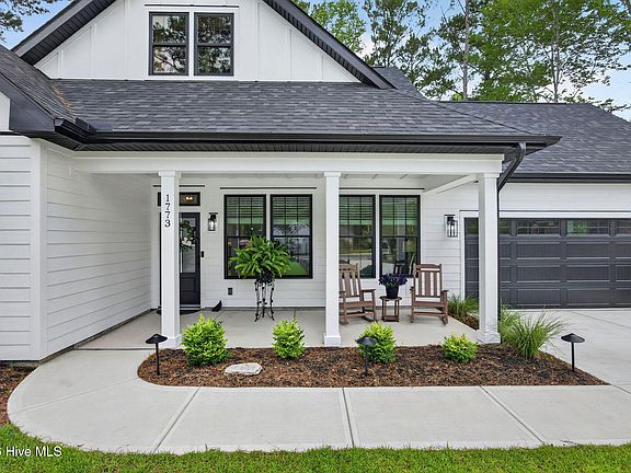 5th image of 1773 Oakbrook Drive SW