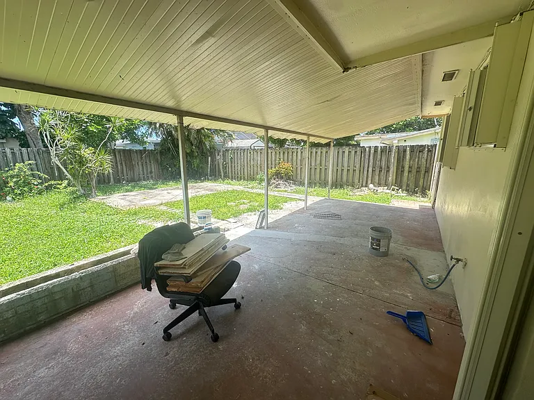 2401 Havana Dr — Photo 17