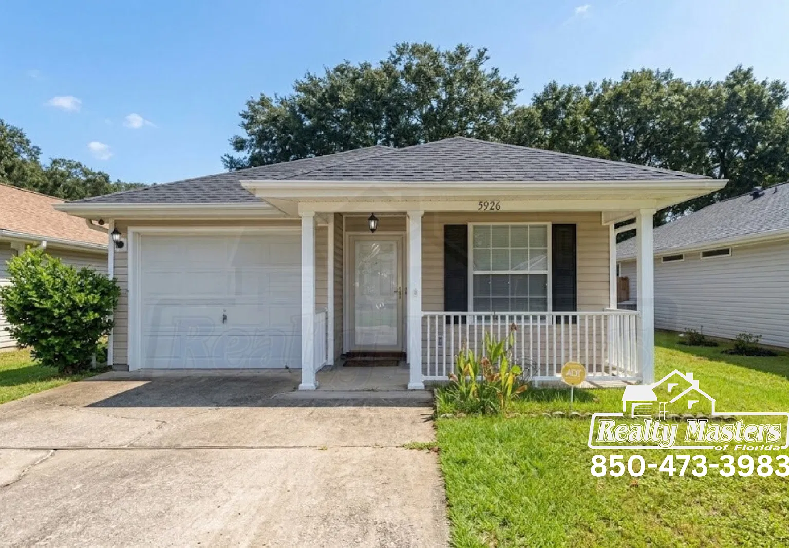 3 bed, 2.0 bath, 1289 sqft, $1,575 — Photo 1