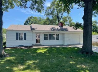 7717 W 60th Ter, Overland Park, KS 66202