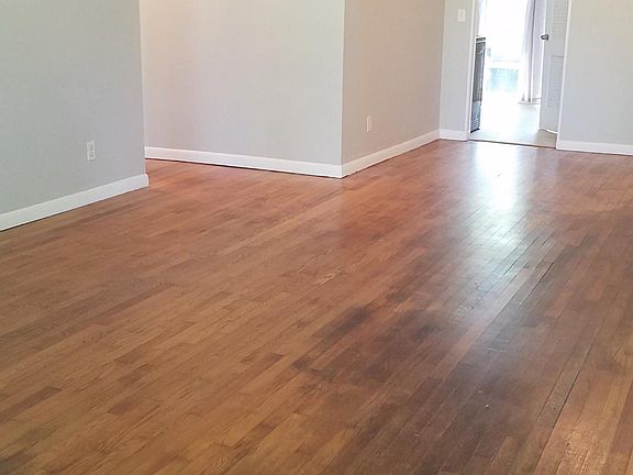 5th image of 4153 Windsor Oak Dr