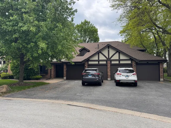8251 Mulberry Ct #14B, Palos Hills, IL 60465