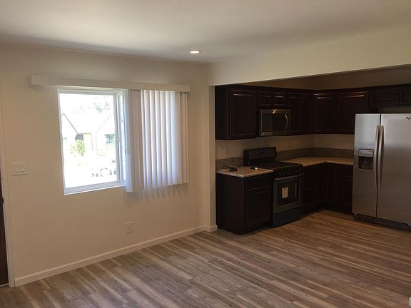 5th image of 11572 Braddock Dr