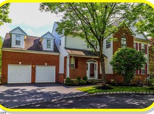 14 Hansom Rd, Basking Ridge, NJ 07920