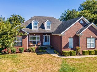 133 Huntsman Cir, Bowling Green, KY 42103