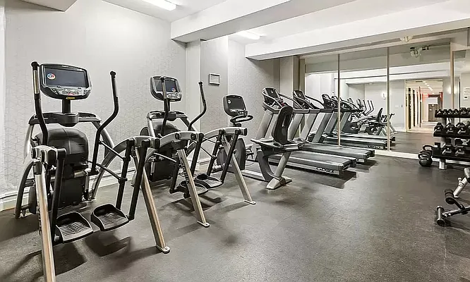 Rented by One Realty Global Corp | media 10