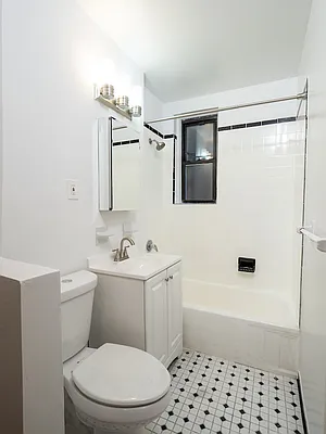 Rented by City Connections Realty | media 7