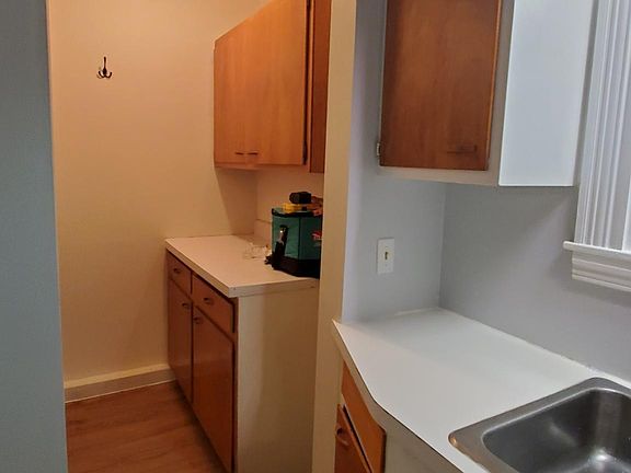 5th image of 22 Buckley St APT 3