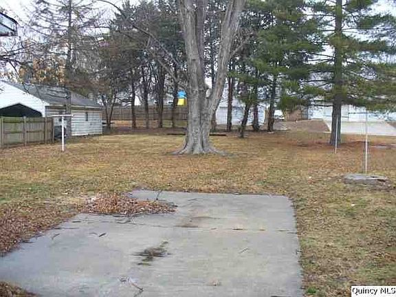 Home for Sale in Quincy, IL $75,000