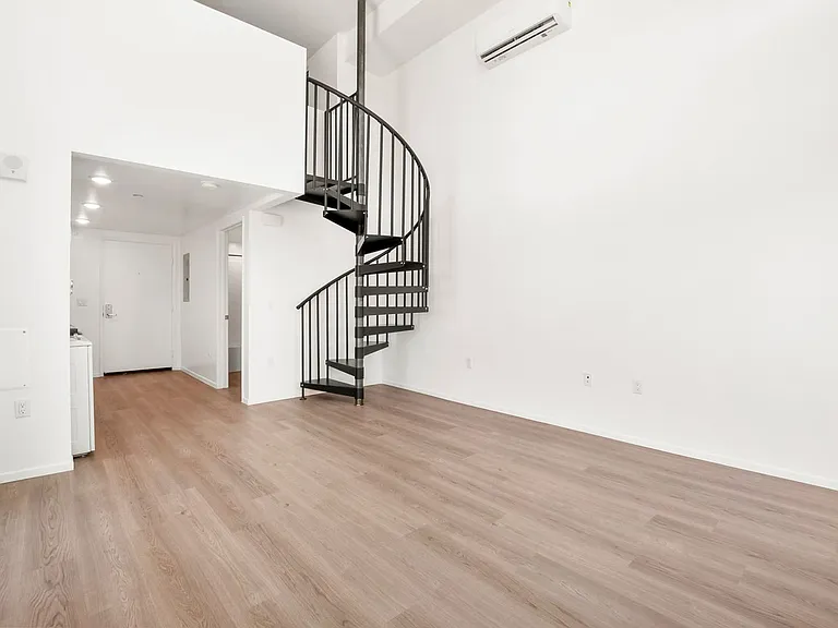 Mando Lofts This is the Way to Your New Home! — Photo 7