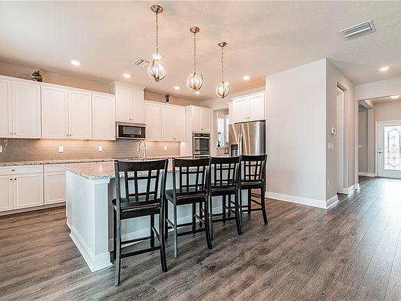 3rd image of 8872 Cameron Crest Dr