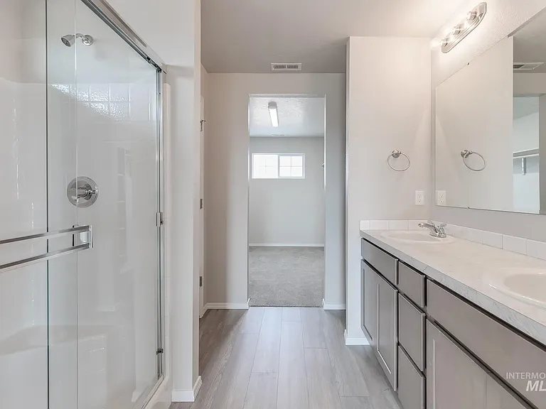 16903 Chambers Way — Photo 17