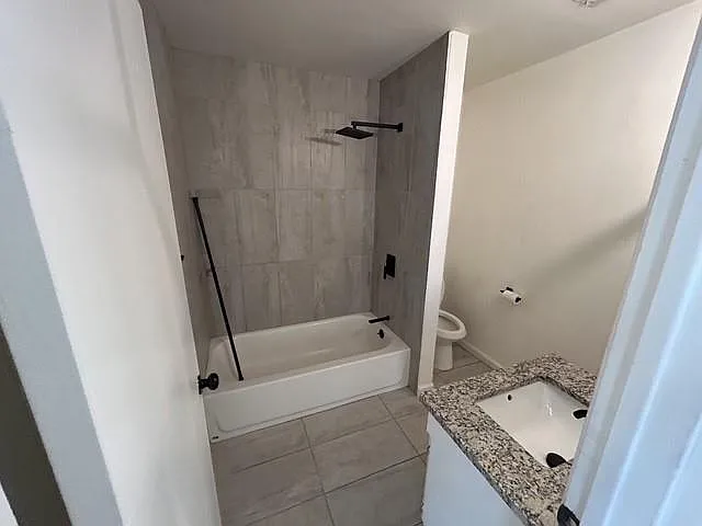 1118 E Brookswood Ave #A — Photo 8