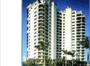 8930 Bay Colony Dr APT 203, Naples, FL 34108