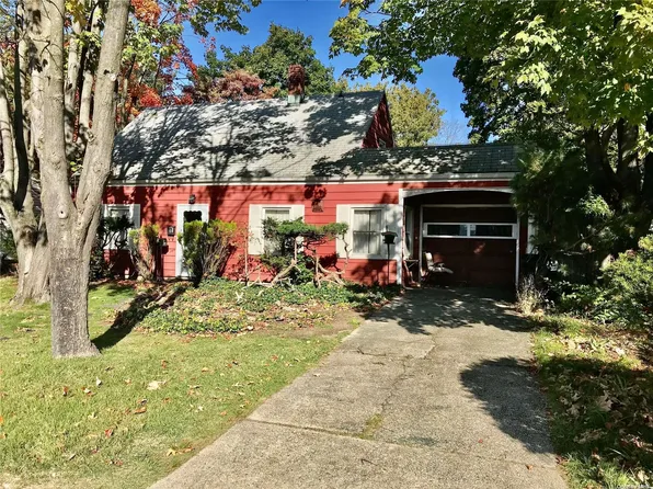 683 Bryant Street, Westbury, NY 11590