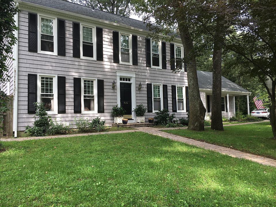 1st image of 425 Fairtree Dr