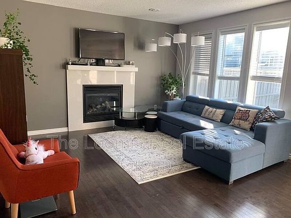 5th image of 3722 Whitelaw Ln NW