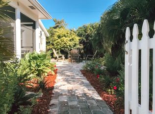 96 N McCall Rd APT A, Englewood, FL 34223