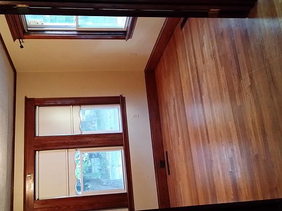 5th image of 14 Bradford St