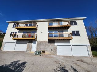 3708 35th St UNIT 4, Moline, IL 61265