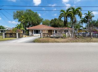 85 NW 165th St, Miami, FL 33169