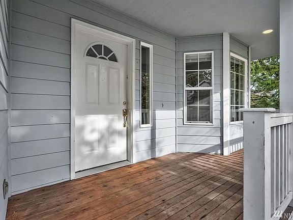 3rd image of 2070 NW Swanlund St