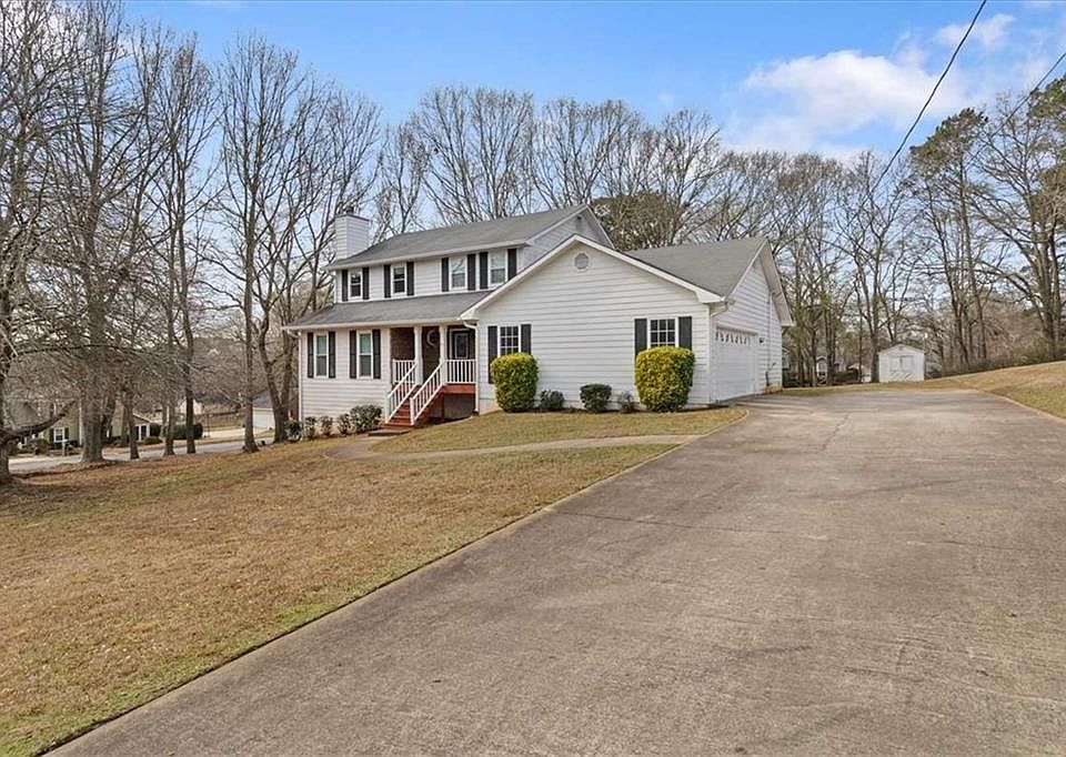 1st image of 305 Daileys Plantation Ct