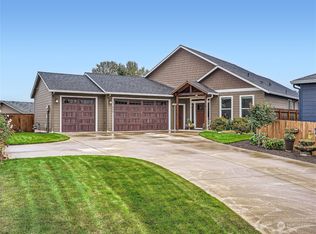 450 Lilac Ln, Woodland, WA 98674