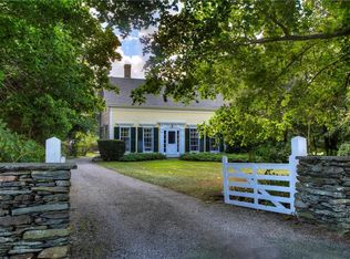 297 Glen Rd, Portsmouth, RI 02871