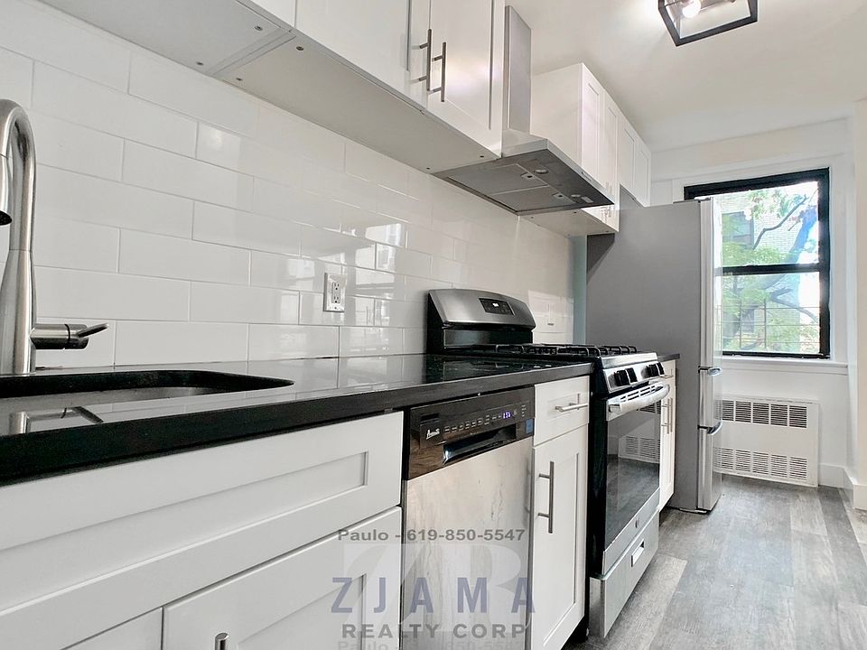 1st image of 65 E 19th St