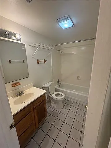 1315 Saint Andrew St #104 — Photo 8