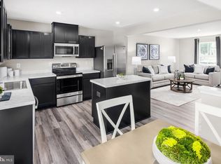 14 Tadpole Landing Rd, Inwood, WV 25428