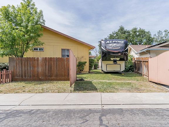 4th image of 3506 W Creek Dr