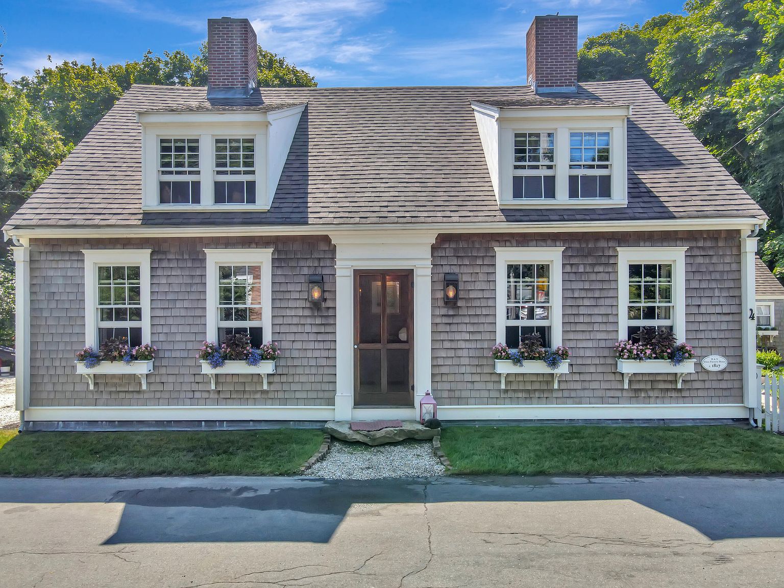 4 Harbor Street, Sandwich, MA 02563 | Zillow