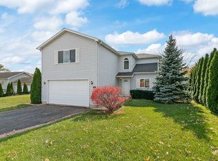 613 Lake Breeze Ct, Lake Villa, IL