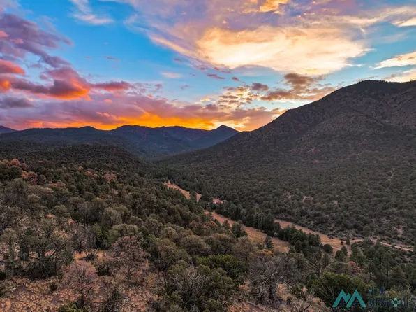 (undisclosed Address), Carrizozo, NM 88301