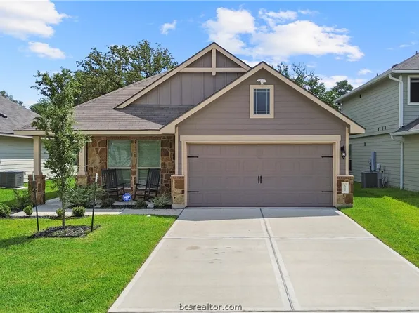 1922 Cartwright St, Bryan, TX 77807