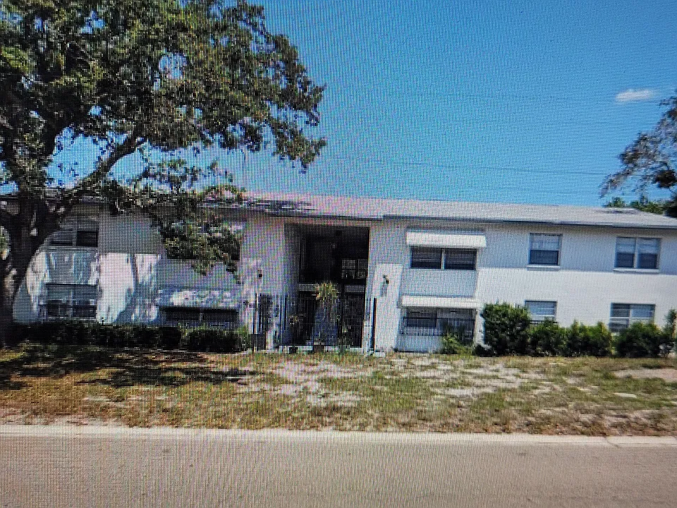5845 Fairfield Ave S #8