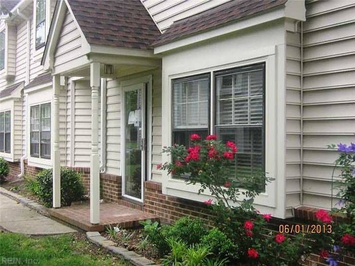 Private side entrance