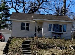 3355 Lakeshore Dr, Muskegon, MI 49441