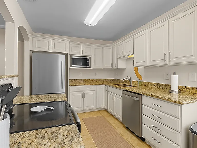 4146 Hamilton St #15 — Photo 6