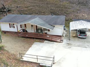 944 Possum Trot Rd, Leburn, KY 41831